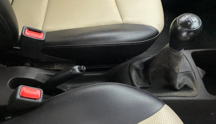 2014 Hyundai Eon ERA PLUS, Petrol, Manual, 30,902 km, Gear Lever
