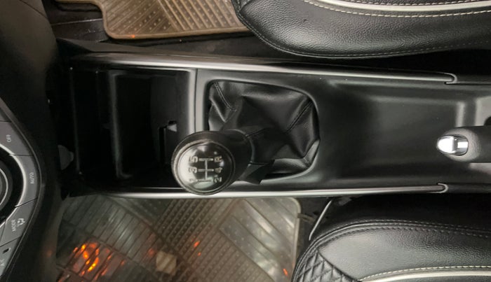 2019 Maruti Baleno ALPHA PETROL 1.2, Petrol, Manual, 43,777 km, Gear Lever