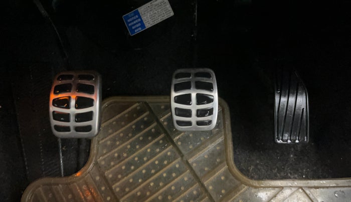 2019 Maruti Baleno ALPHA PETROL 1.2, Petrol, Manual, 43,777 km, Pedals