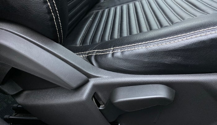 2016 Ford New Figo 1.5 TITANIUM AT PETROL, Petrol, Automatic, 30,644 km, Driver Side Adjustment Panel