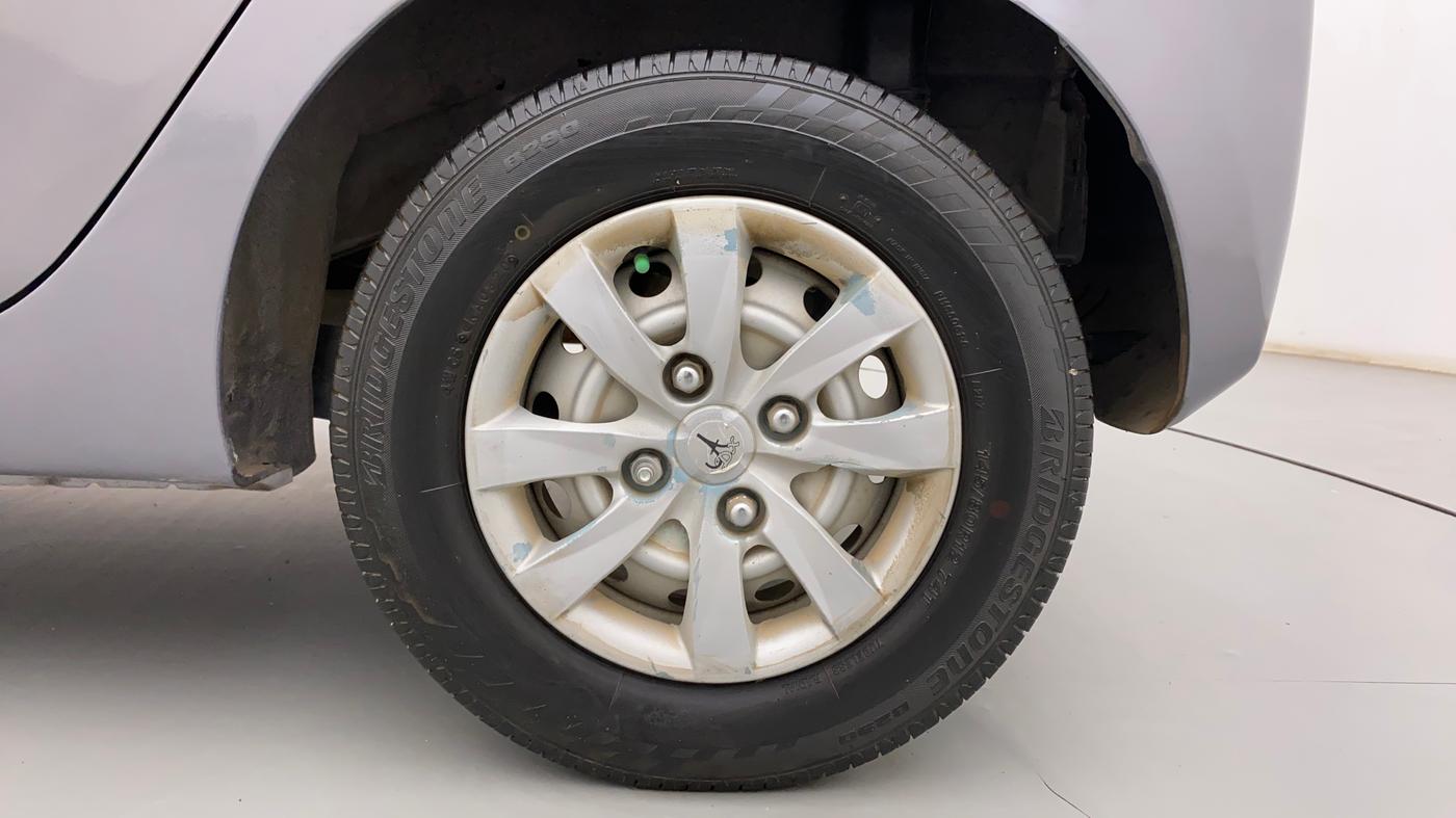 2013 Hyundai Eon D-LITE+, Petrol, Manual, 84,747 km, Left Rear Wheel