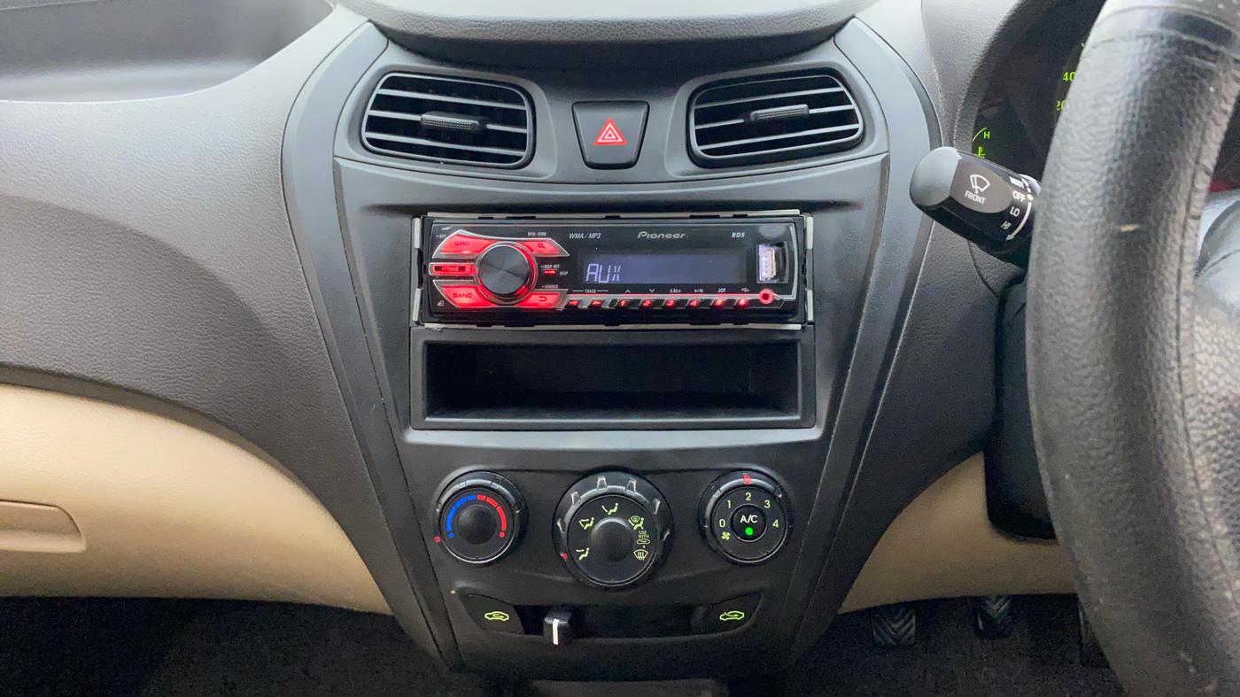 2013 Hyundai Eon D-LITE+, Petrol, Manual, 84,747 km, Air Conditioner