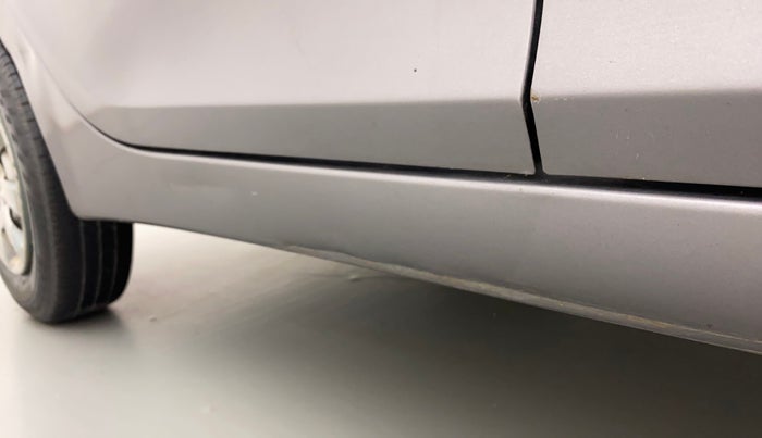 2013 Hyundai Eon D-LITE+, Petrol, Manual, 84,747 km, Right running board - Slightly dented