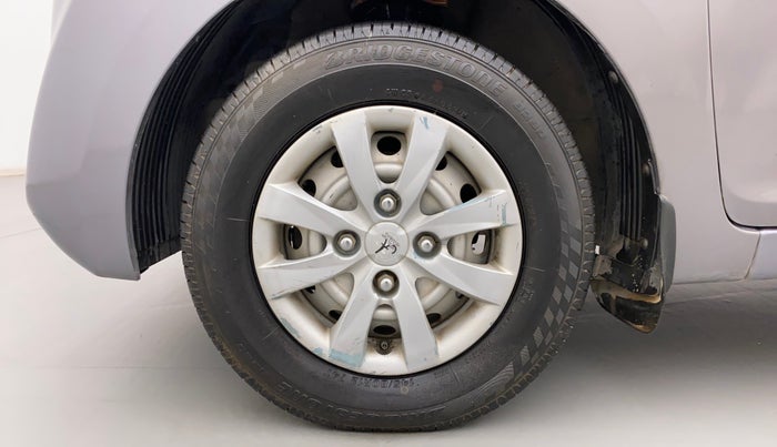 2013 Hyundai Eon D-LITE+, Petrol, Manual, 84,747 km, Left Front Wheel