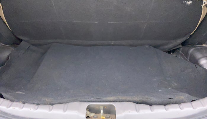 2013 Hyundai Eon D-LITE+, Petrol, Manual, 84,747 km, Boot Inside