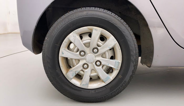 2013 Hyundai Eon D-LITE+, Petrol, Manual, 84,747 km, Right Rear Wheel