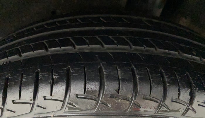 2017 Maruti Baleno DELTA PETROL 1.2, Petrol, Manual, 47,403 km, Left Rear Tyre Tread