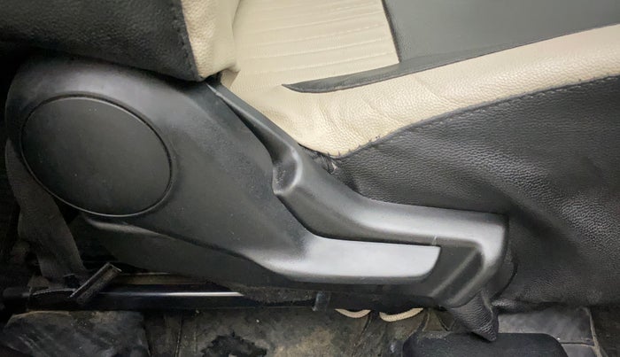 2017 Maruti Baleno DELTA PETROL 1.2, Petrol, Manual, 47,403 km, Driver Side Adjustment Panel