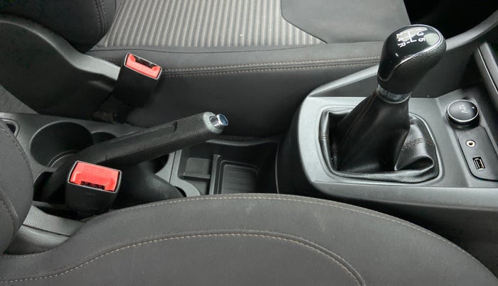 2019 Ford FREESTYLE TREND 1.2 PETROL, Petrol, Manual, 74,432 km, Gear Lever