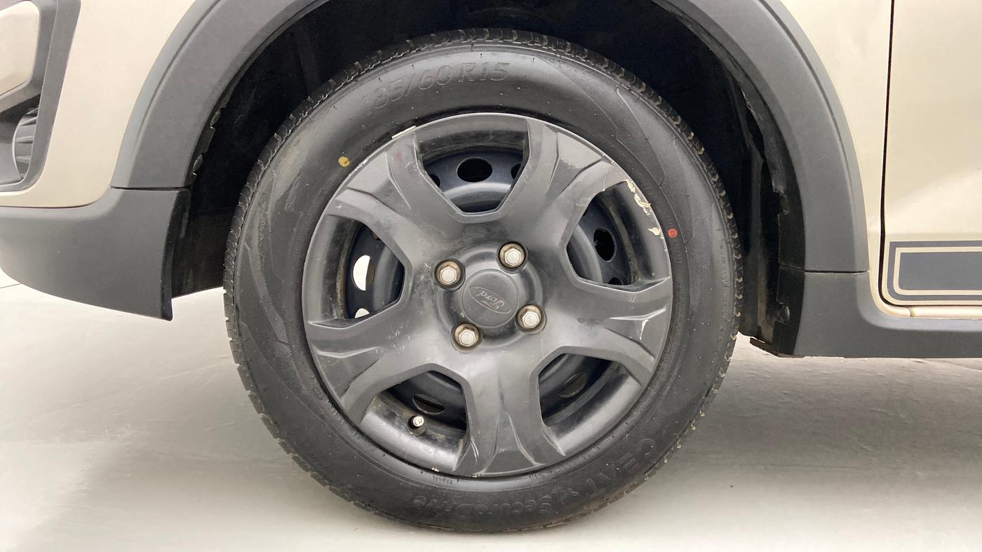 2019 Ford FREESTYLE TREND 1.2 PETROL, Petrol, Manual, 74,432 km, Left Front Wheel