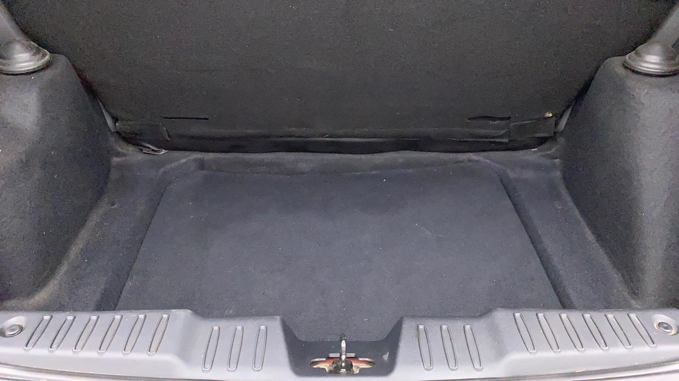 2021 Tata ALTROZ XE DIESEL, Diesel, Manual, 47,004 km, Boot Inside