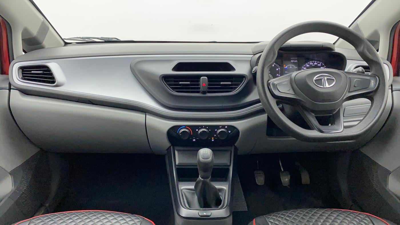 2021 Tata ALTROZ XE DIESEL, Diesel, Manual, 47,004 km, Dashboard