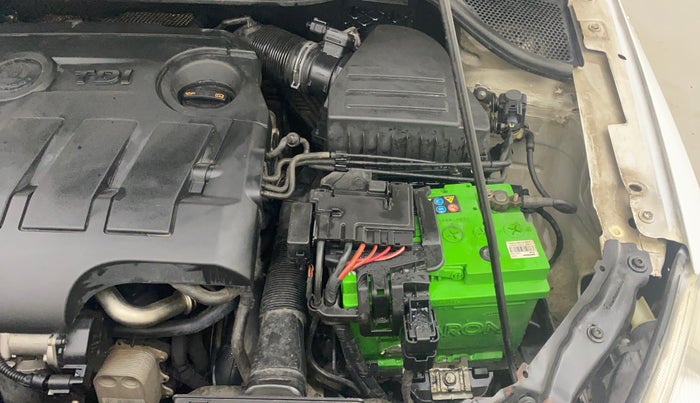 2012 Skoda Rapid AMBITION 1.6 TDI CR MT PLUS, Diesel, Manual, 1,10,617 km, Engine View - Left