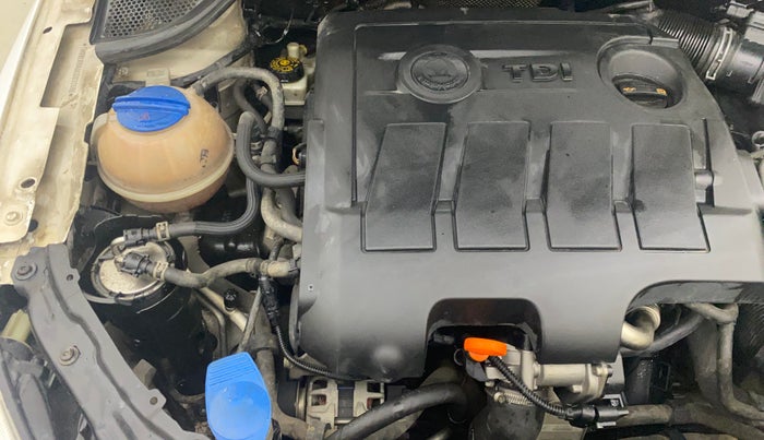 2012 Skoda Rapid AMBITION 1.6 TDI CR MT PLUS, Diesel, Manual, 1,10,617 km, Engine View - Right