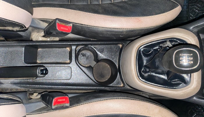 2016 Hyundai Grand i10 MAGNA 1.2 KAPPA VTVT, Petrol, Manual, 68,734 km, Gear Lever