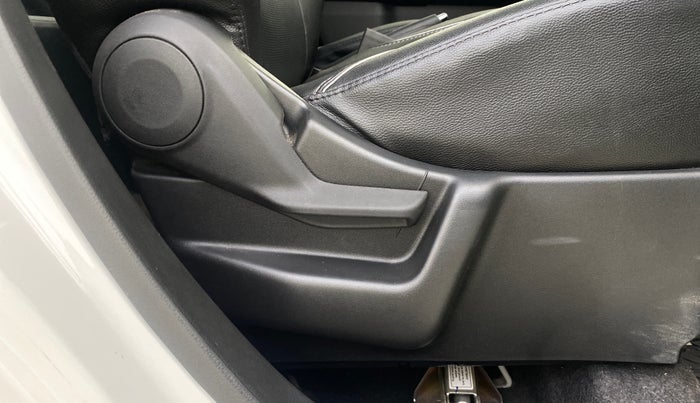 2023 Maruti New Wagon-R VXI 1.0, Petrol, Manual, 10,832 km, Driver Side Adjustment Panel