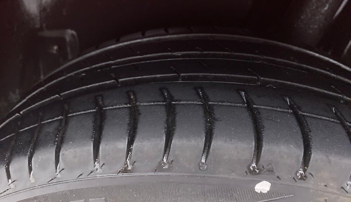 2010 Volkswagen Polo HIGHLINE1.2L PETROL, Petrol, Manual, 40,145 km, Left Rear Tyre Tread