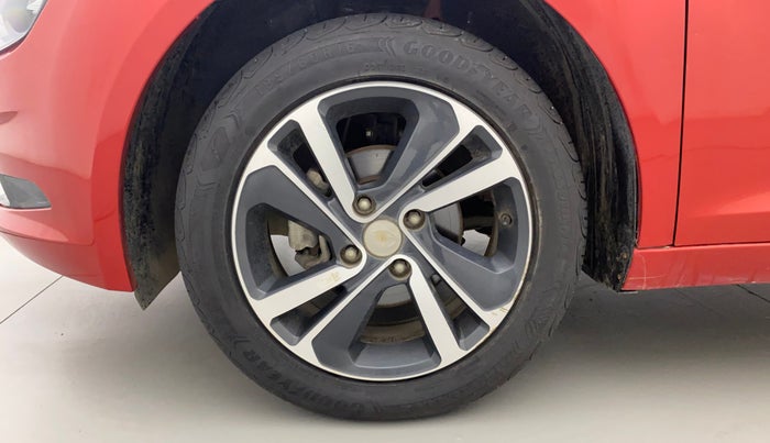 2022 Tata ALTROZ XZA PLUS, Petrol, Automatic, 16,349 km, Left Front Wheel