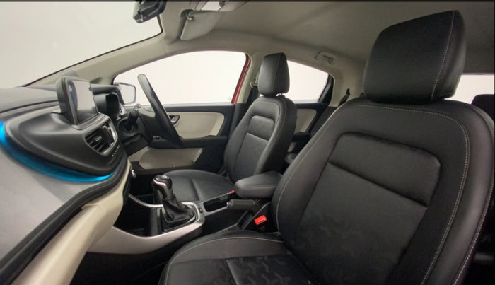 2022 Tata ALTROZ XZA PLUS, Petrol, Automatic, 16,349 km, Right Side Front Door Cabin