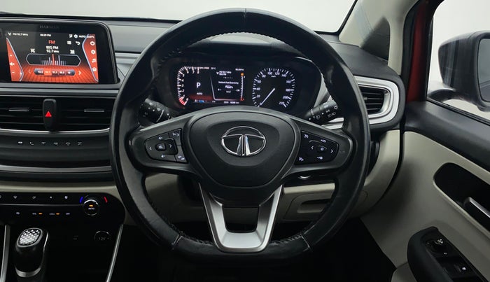 2022 Tata ALTROZ XZA PLUS, Petrol, Automatic, 16,349 km, Steering Wheel Close Up