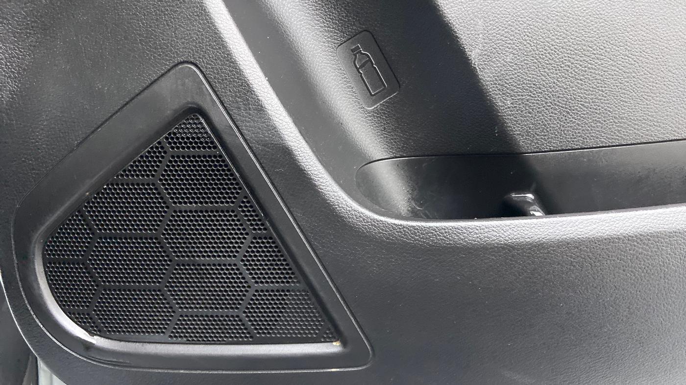 2022 Maruti BREZZA ZXI SMART HYBRID DUAL TONE, Petrol, Manual, 18,793 km, Speaker