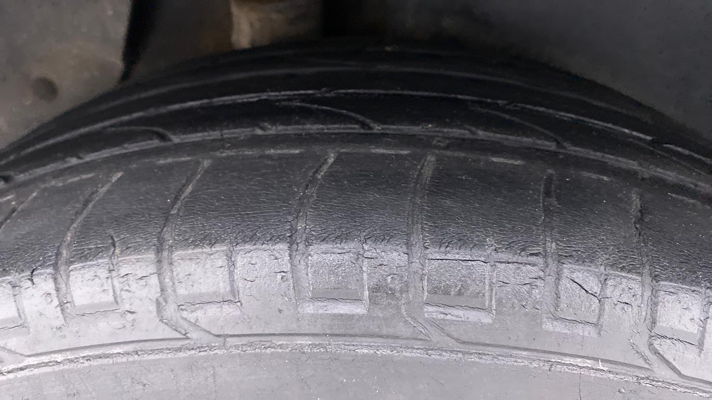 2017 Hyundai Creta 1.6 CRDI SX PLUS AUTO, Diesel, Automatic, 83,130 km, Right Rear Tyre Tread