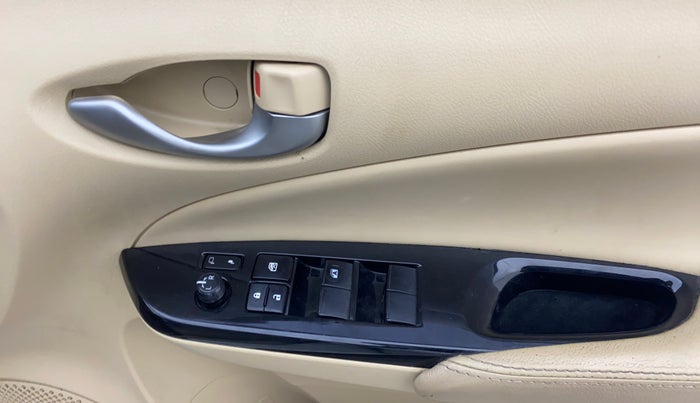 2021 Toyota YARIS G MT, Petrol, Manual, 55,437 km, Driver Side Door Panels Control