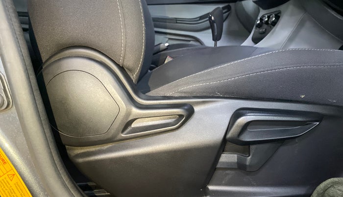 2024 Tata Tiago XTA PETROL, Petrol, Automatic, 19,056 km, Driver Side Adjustment Panel