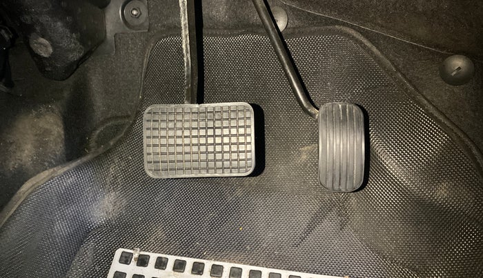 2024 Tata Tiago XTA PETROL, Petrol, Automatic, 19,056 km, Pedals