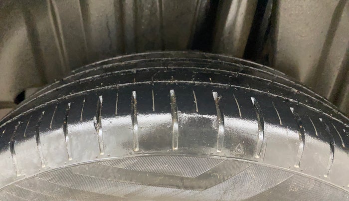 2022 Maruti Baleno SIGMA PETROL 1.2, Petrol, Manual, 84,122 km, Left Rear Tyre Tread