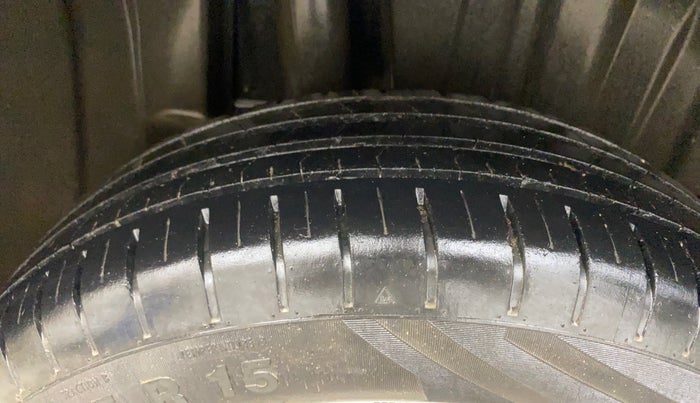 2022 Maruti Baleno SIGMA PETROL 1.2, Petrol, Manual, 84,122 km, Right Rear Tyre Tread