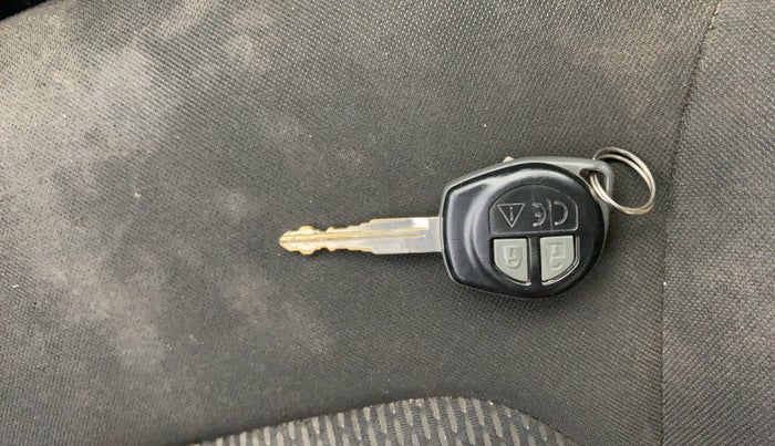 2022 Maruti Baleno SIGMA PETROL 1.2, Petrol, Manual, 84,122 km, Key Close Up