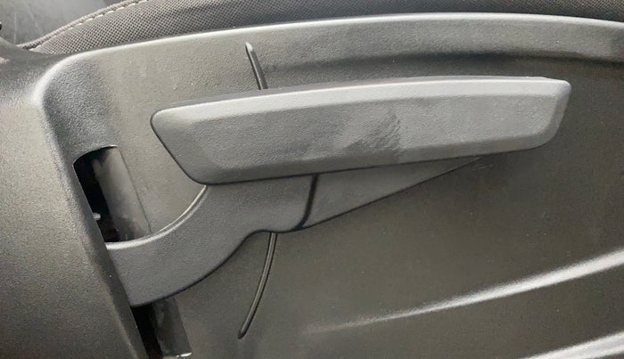 2024 Tata PUNCH CREATIVE  1.2 RTN DUAL TONE, Petrol, Manual, 8,011 km, Driver Side Adjustment Panel