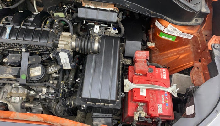 2024 Tata PUNCH CREATIVE  1.2 RTN DUAL TONE, Petrol, Manual, 8,011 km, Engine View - Left