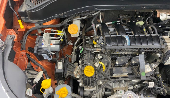 2024 Tata PUNCH CREATIVE  1.2 RTN DUAL TONE, Petrol, Manual, 8,011 km, Engine View - Right