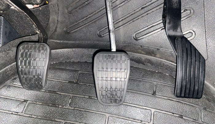 2024 Tata PUNCH CREATIVE  1.2 RTN DUAL TONE, Petrol, Manual, 8,011 km, Pedals