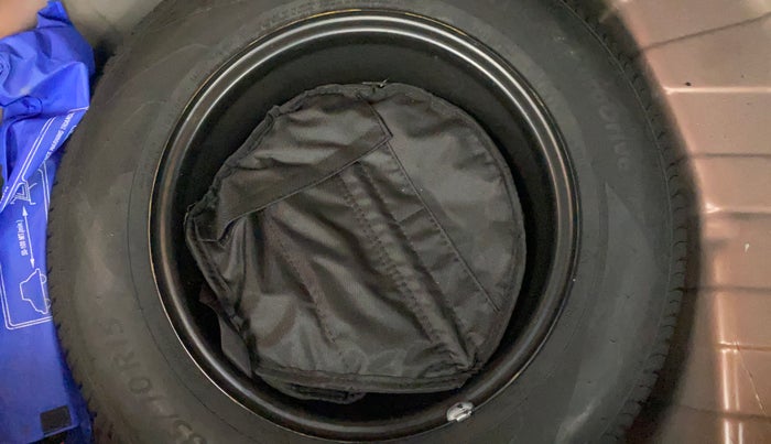 2024 Tata PUNCH CREATIVE  1.2 RTN DUAL TONE, Petrol, Manual, 8,011 km, Spare Tyre