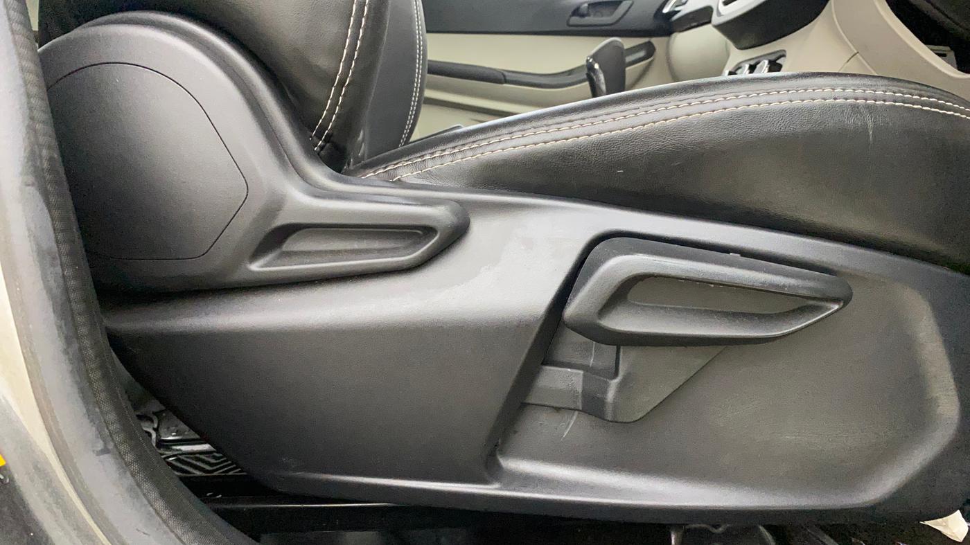 2024 Tata TIGOR XZA Plus iCNG , CNG, Automatic, 3,164 km, Driver Side Adjustment Panel