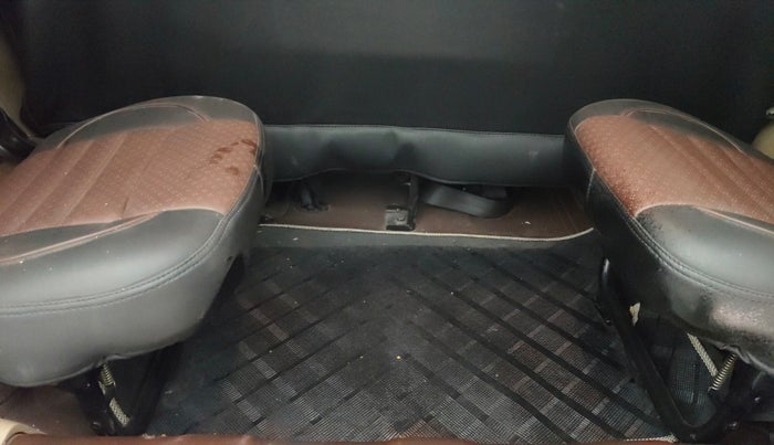 2016 Mahindra TUV300 T8, Diesel, Manual, 53,007 km, Boot Inside