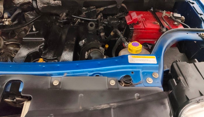 2016 Mahindra TUV300 T8, Diesel, Manual, 53,007 km, Engine View - Left