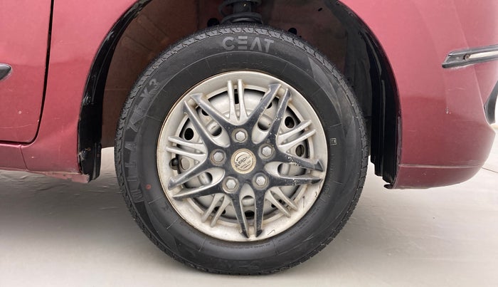 2012 Maruti Wagon R 1.0 LXI, Petrol, Manual, 22,820 km, Right Front Wheel