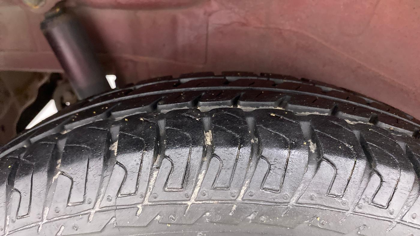 2012 Maruti Wagon R 1.0 LXI, Petrol, Manual, 22,820 km, Right Rear Tyre Tread