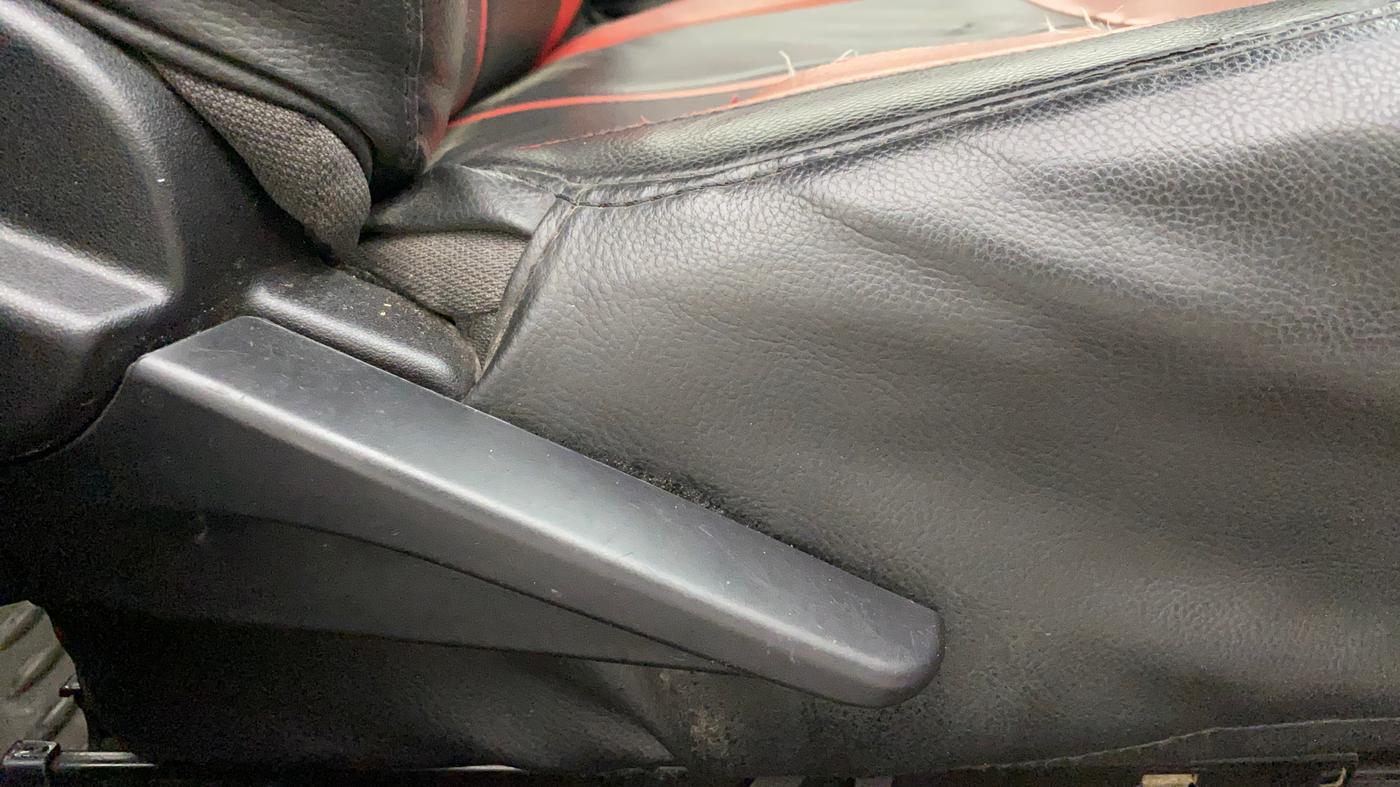 2011 Toyota Etios VX, Petrol, Manual, 95,974 km, Driver Side Adjustment Panel