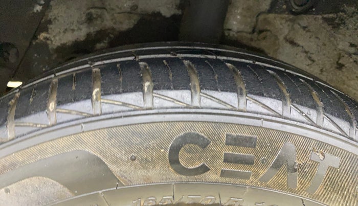 2015 Hyundai Grand i10 SPORTZ 1.2 KAPPA VTVT, Petrol, Manual, 69,920 km, Right Rear Tyre Tread