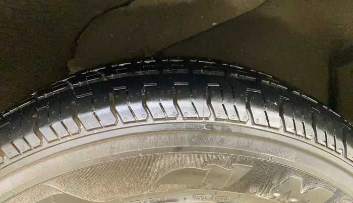 2013 Hyundai i10 ERA 1.1, Petrol, Manual, 25,262 km, Left Rear Tyre Tread