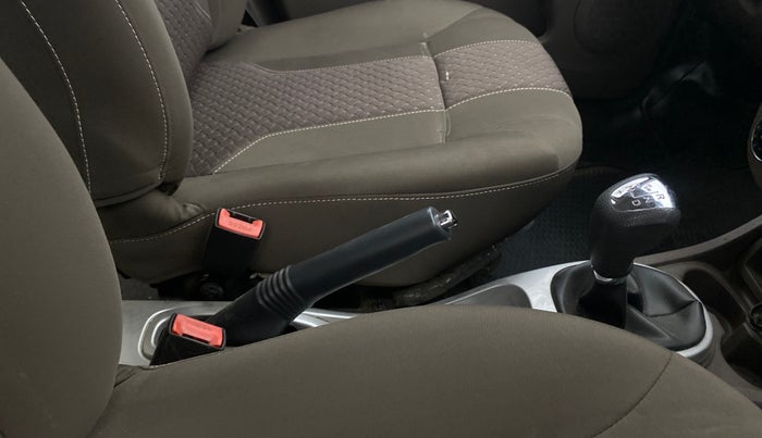 2017 Renault Duster 110 PS RXZ 4X2 AMT DIESEL, Diesel, Automatic, 1,37,469 km, Gear Lever