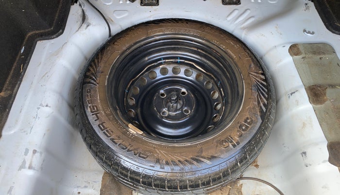 2022 Hyundai AURA SX 1.2, Petrol, Manual, 45,032 km, Spare Tyre