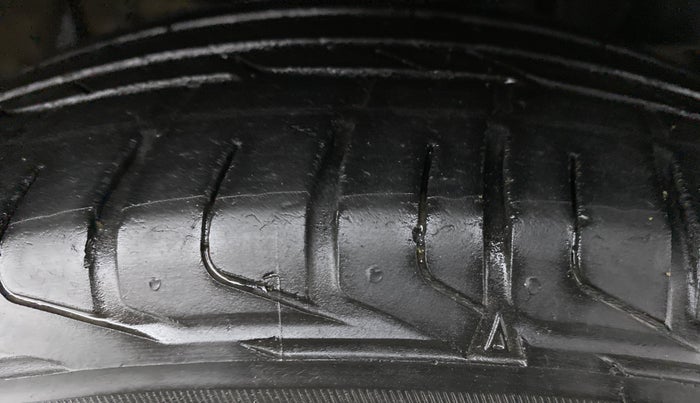 2018 Tata NEXON XZ+ 1.5, Diesel, Manual, 50,069 km, Right Front Tyre Tread