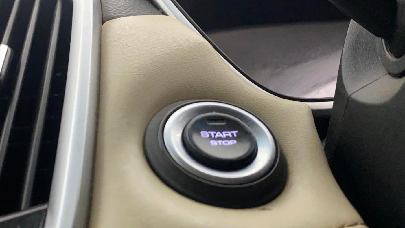 2021 MG HECTOR SHARP 1.5 PETROL CVT, Petrol, Automatic, 1,35,187 km, Keyless Start/ Stop Button