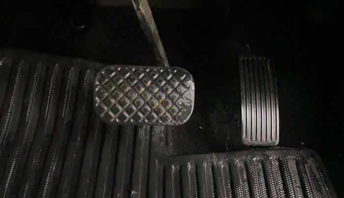 2021 MG HECTOR SHARP 1.5 PETROL CVT, Petrol, Automatic, 1,35,187 km, Pedals